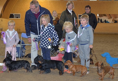 host15_barn_med_hund.jpg